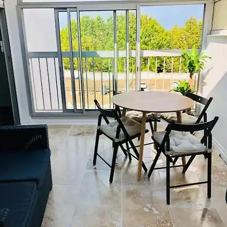 Superbe 5 Min De La Apartment *